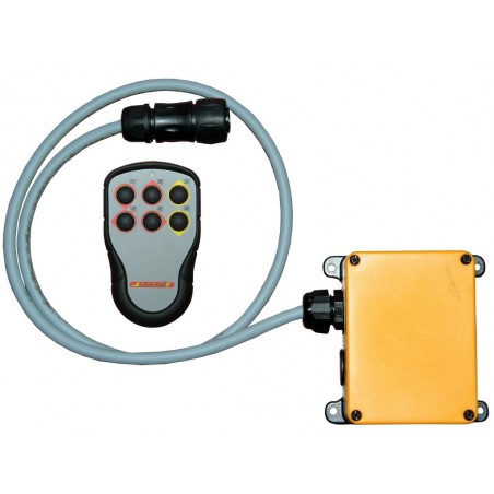 RADIO COMMANDE PANTHER 5 FONCTIONS  2 TREUILS+DEPLACEMENT TREUIL PAR INVE